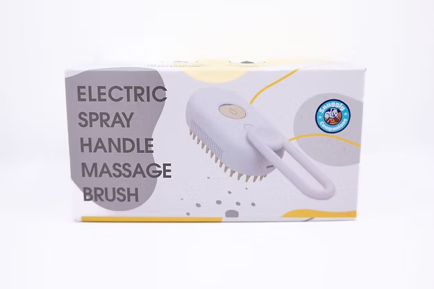 فرشاة تدليك كهربائية مع بخاخ لقطط و الكلاب